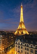 Paříž a Eiffelovka v noci
