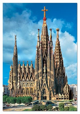 Chrám Sagrada Familia (Chrám smíření zasvěcený Svaté rodině), Barcelona, Španělsko